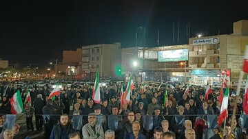 تصاویر/ چهل و سومین شب حضور پرشور مردم ولایتمدار مامونیه در تجدید بیعت با آرمان‌های انقلاب
