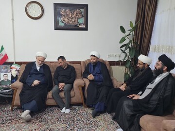تصاویر/ دیدار نماینده ولی‌فقیه در کردستان با خانواده شهدای جنگ رمضان شهرستان قروه