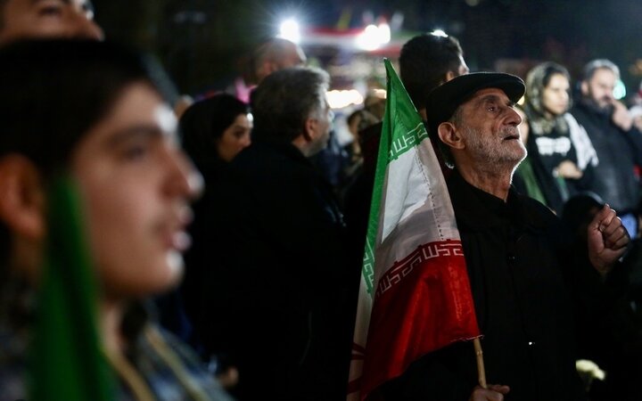 تصاویر/ شکوه حضور مردم تهران در میدان تجریش