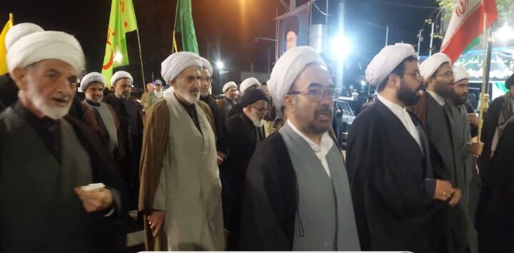 تصاویر / راهپیمایی و تجمع شبانه علما و مردم قهرمان بهشهر