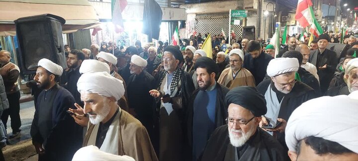 تصاویر / راهپیمایی و تجمع شبانه علما و مردم قهرمان بهشهر