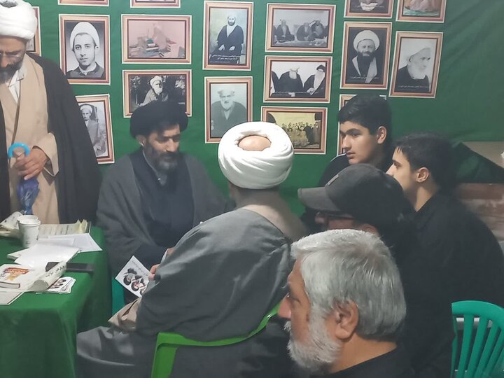 تصاویر/ خدمت رسانی طلاب و روحانیون در موکب شهدای روحانی شهرستان آمل