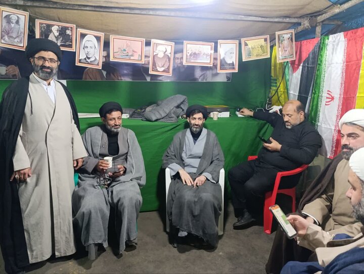تصاویر/ خدمت رسانی طلاب و روحانیون در موکب شهدای روحانی شهرستان آمل