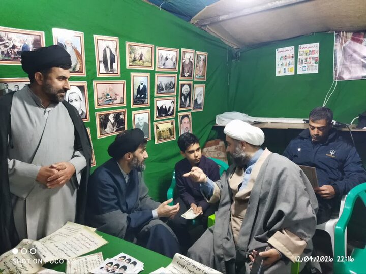 تصاویر/ خدمت رسانی طلاب و روحانیون در موکب شهدای روحانی شهرستان آمل