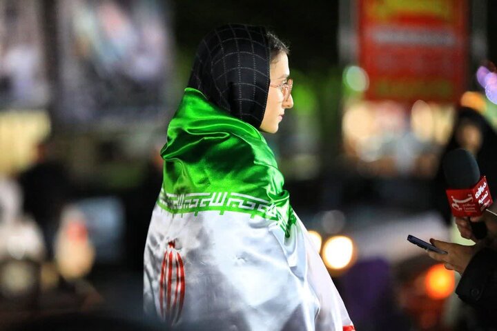 تصاویر/ حضور باشکوه و مثال زدنی مردم ورامین در موج چهل و سوم حماسه حضور در خیابان در میدان امام خامنه ای(ره)