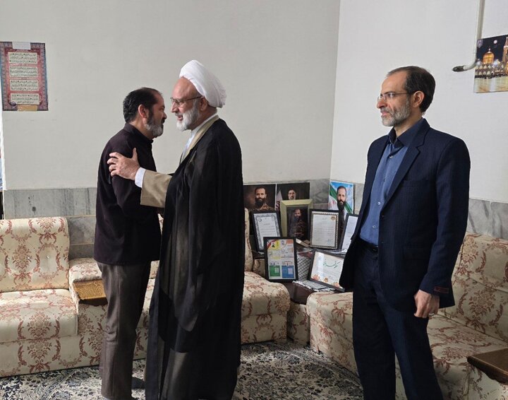 پاسداشت مقام شامخ شهید محسن زارع در دیدار با خانواده معظم ایشان
