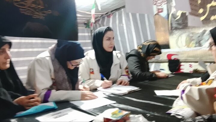 تصاویر/ فعالیت موکب مدرسه علمیه خواهران شهرستان شاهین دژ