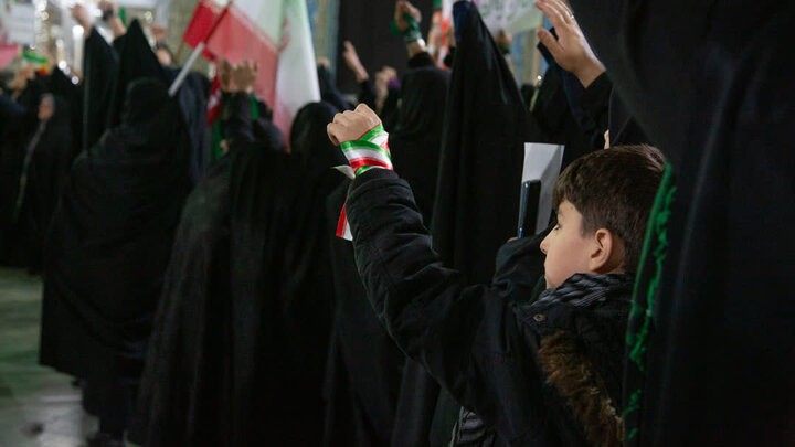 تصاویر/چهل و سومین تجمع مردمی شهرستان آران و بیدگل در نجف ایران