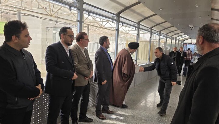 تصاویر/ ورود ۸۰ فعال فرهنگی و مذهبی ترکیه‌ای به ایران از مرز بازرگان