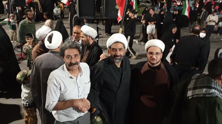 تصاویر/ مردم همیشه در صحنه جای جای استان کرمان پای کار نظام و انقلاب در تجمعات شبانه