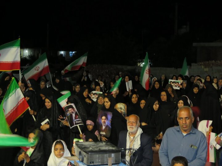 تصاویر/ مردم همیشه در صحنه جای جای استان کرمان پای کار نظام و انقلاب در تجمعات شبانه