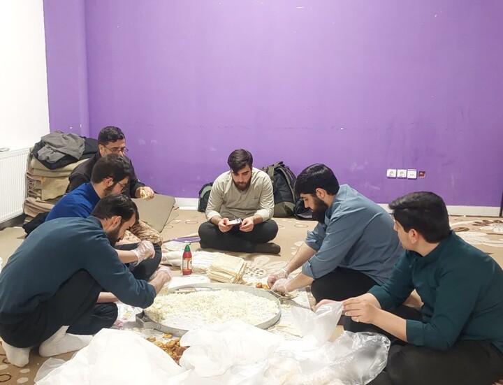 تصاویر / حضور جهادی طلاب مدرسه علمیه شیخ علیخان زنگنه تویسرکان در استان کردستان