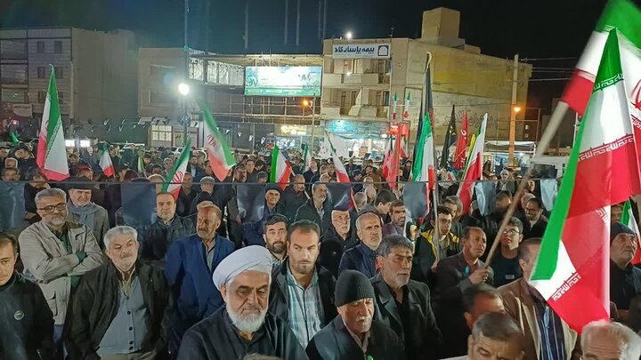 تصاویر/چهل و سومین شب حضور پرشور مردم ولایتمدار مامونیه در تجدید بیعت با آرمان‌های انقلاب