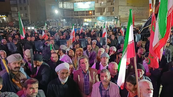 تصاویر/چهل و سومین شب حضور پرشور مردم ولایتمدار مامونیه در تجدید بیعت با آرمان‌های انقلاب