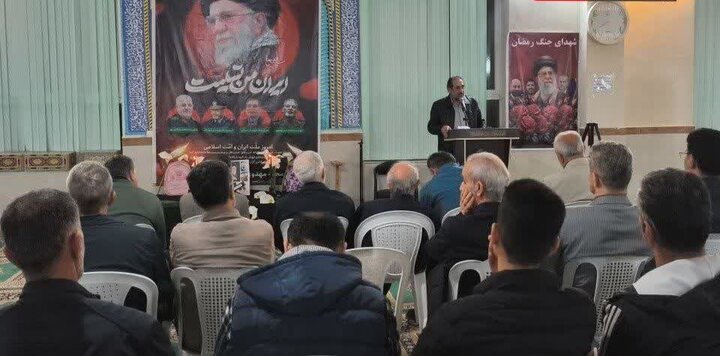 تصاویر/ بزرگداشت شهدای رمضان، در سالگرد شهادت امام صادق (ع) در مسجد باب الحوائج روستای عزیزآباد تنکابن