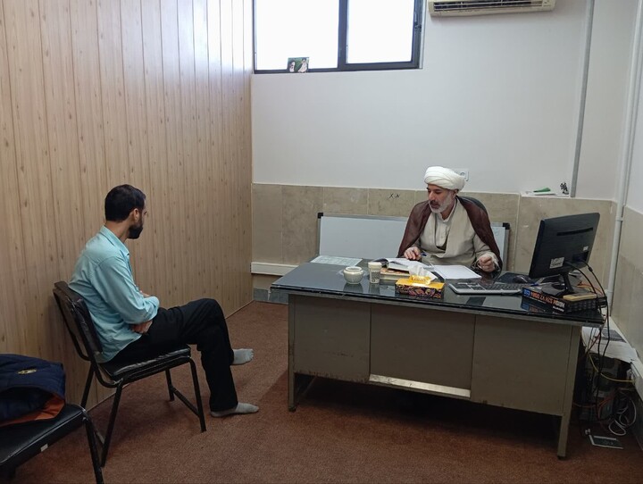 تصاویر|برنامه آزمون از طلاب و اساتید حافظ قرآن کریم در حوزه علمیه استان اصفهان