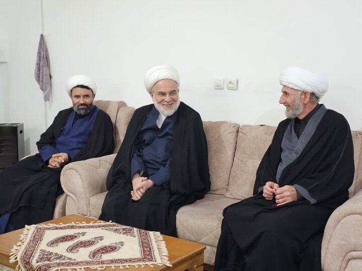 تصاویر/ دیدار نماینده ولی فقیه از روحانیون شهرستان قروه