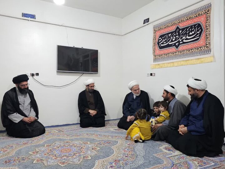 تصاویر/ دیدار نماینده ولی فقیه از روحانیون شهرستان قروه