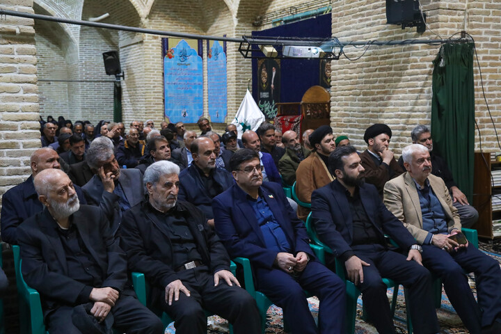 مراسم چهلم شهید «اردشیر رئیسی دهکردی» در مسجد جامع شهرکرد