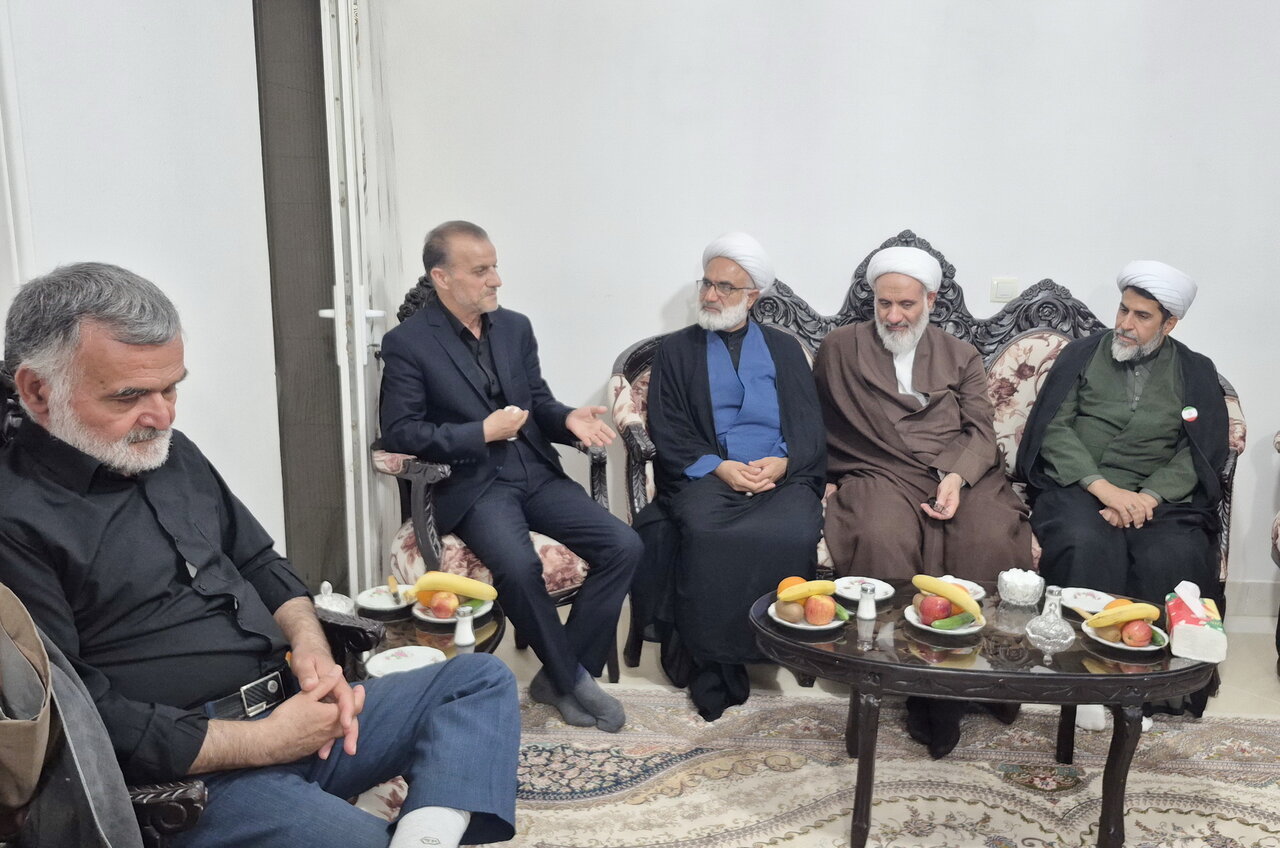خانواده معظم شهدا بخشی از مقدسات نظام جمهوری اسلامی هستند