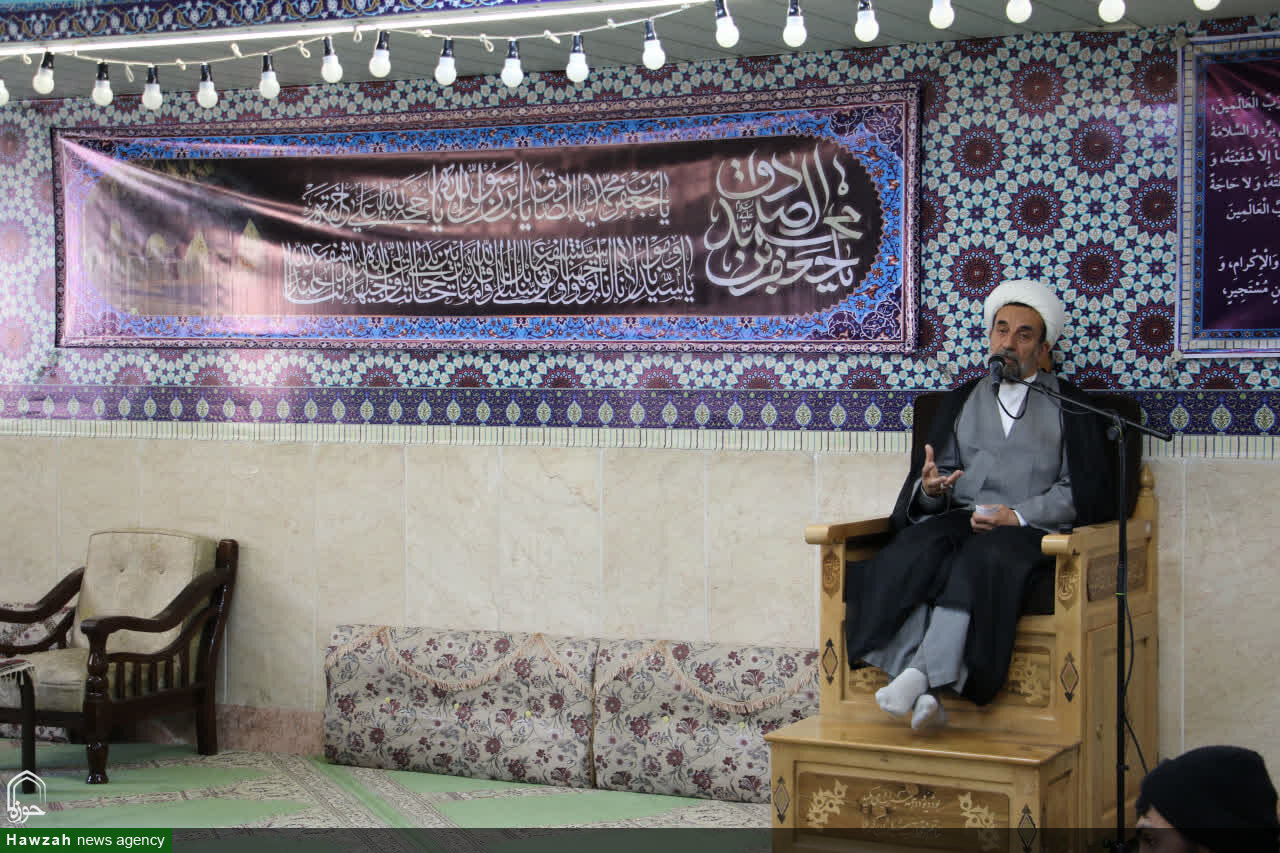 امام صادق(ع) بنیان‌گذار عقلانیت نظام‌مند در فقه و هویت شیعه است