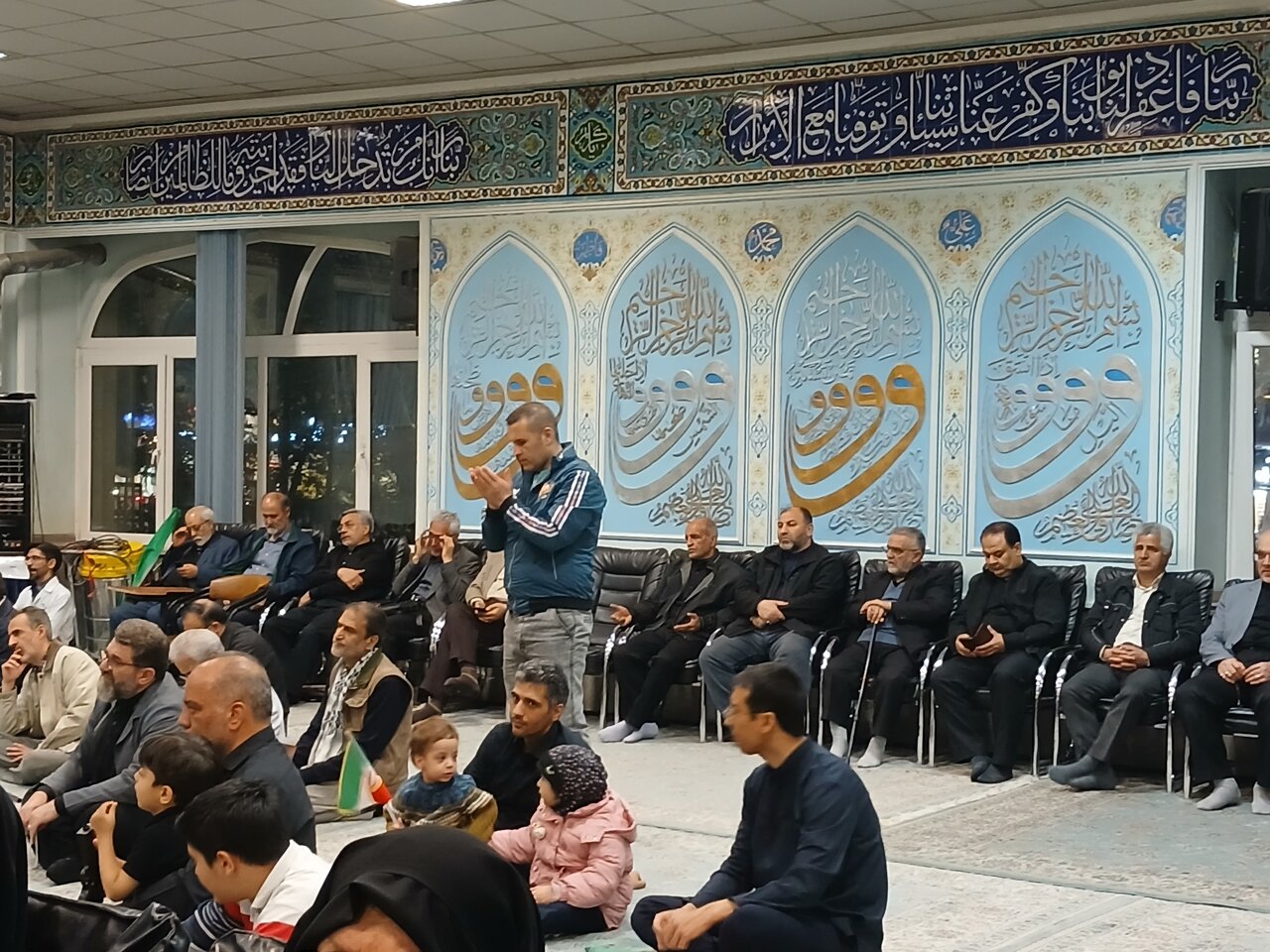 اجتماع خانوادگی کادر درمان مشهد مسجد بیمارستان قائم