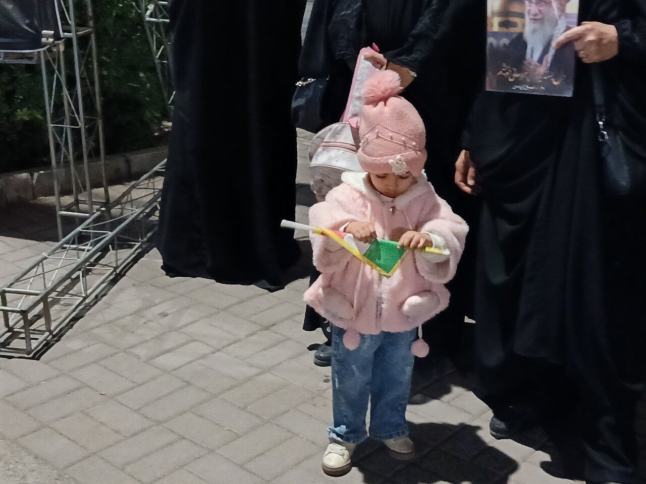 اجتماع خانوادگی کادر درمان مشهد مسجد بیمارستان قائم