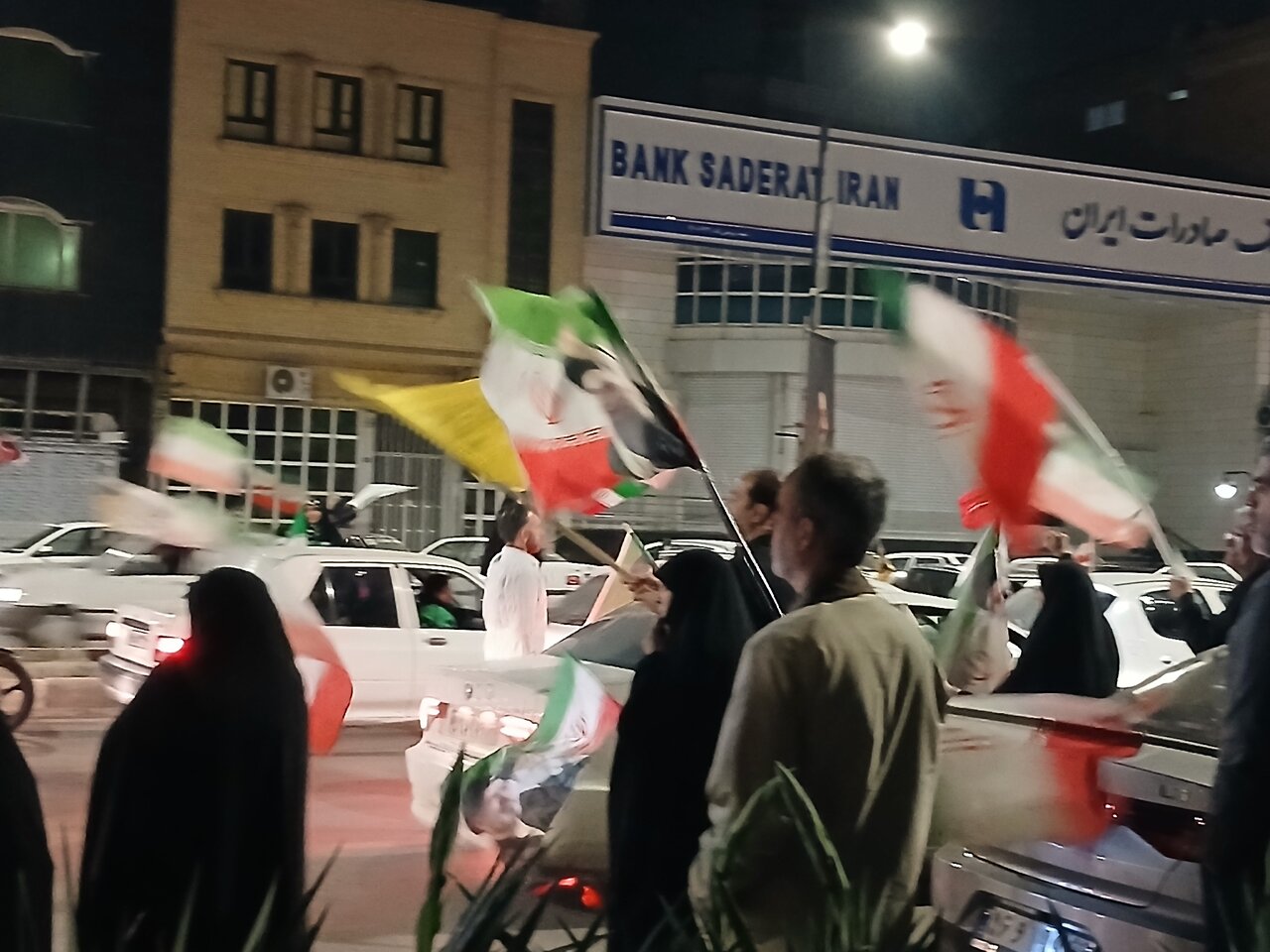 اجتماع خانوادگی کادر درمان مشهد مسجد بیمارستان قائم