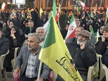 فیلم| اجتماع بزرگ مردم ولایتمدار کاشان در میدان ۹ دی
