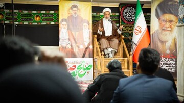 برگزاری مراسم گرامیداشت امام خامنه‌ای (قدس سره) با حضور طلاب بنگلادش و میانمار در قم