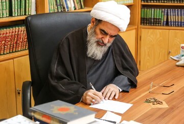 تشکر آیت‌الله فاضل‌لنکرانی از موضع‌گیری  پاپ لئون چهاردهم / ترامپ مسیحیت و یهودیت را به استهزاء گرفته است