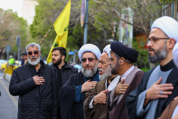تصاوبر/  اجتماع خیابانی عزاداران بمناسبت شهادت امام صادق (علیه السلام) در تبریز