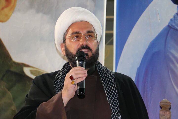 اجتماع شبانه مردم ولایی و انقلابی کارچان در دفاع از ایران و بیعت با رهبر انقلاب