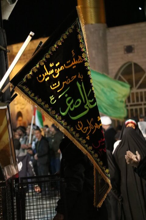 اجتماع شبانه مردم ولایی و انقلابی کارچان در دفاع از ایران و بیعت با رهبر انقلاب