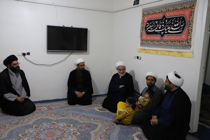 تصاویر/سرکشی نماینده ولی فقیه و مدیر حوزه علمیه کردستان از روحانیون تبلیغی شهرستان قروه