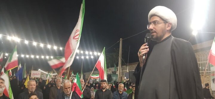 تصاویر | چهل و چهارمین تجمع شبانه مردمی آران وبیدگل درمیدان سردار سلیمانی