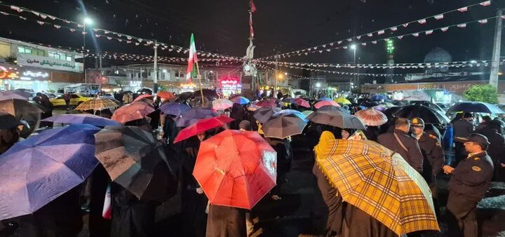 تصاویر/ آسمان بارانی در شب شهادت امام صادق (ع) و در شب حماسه آفرینی مردم تنکابن