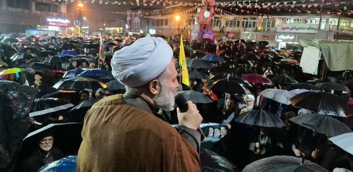 تصاویر/ آسمان بارانی در شب شهادت امام صادق (ع) و در شب حماسه آفرینی مردم تنکابن
