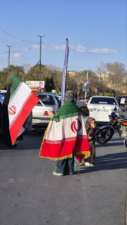 تصاویر/هشتمین روز از اجتماع پرچم گردانی به نیابت از شهید حسین امیدوار در اراک