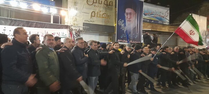تصاویر/ حضور مردم اسکو در میدان مشتاق