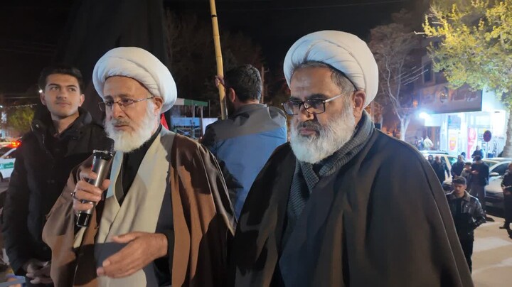 تصاویر/ اجتماع شبانه مردم ولایی و انقلابی هادیشهر در دفاع از ایران و بیعت با رهبر انقلاب