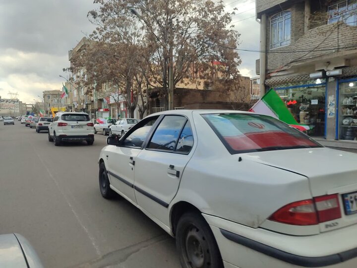 تصاویر/ کاروان خودرویی در حمایت از نظام اسلامی به همت طلاب میاندوآب