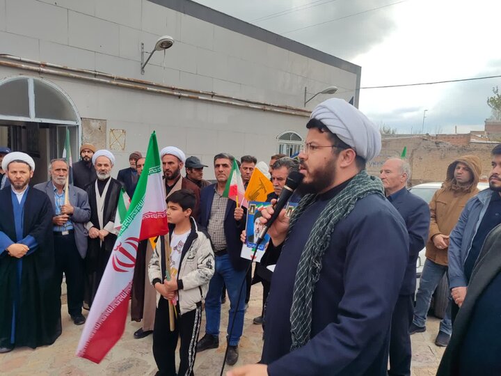 تصاویر/ کاروان خودرویی در حمایت از نظام اسلامی به همت طلاب میاندوآب