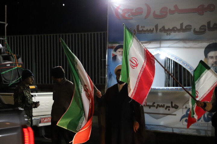 تصاویر/ برپایی موکب «قائد امت» توسط طلاب و اساتید مدرسه علمیه حضرت ولیعصر(عج)تبریز