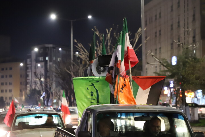 تصاویر/ برپایی موکب «قائد امت» توسط طلاب و اساتید مدرسه علمیه حضرت ولیعصر(عج)تبریز