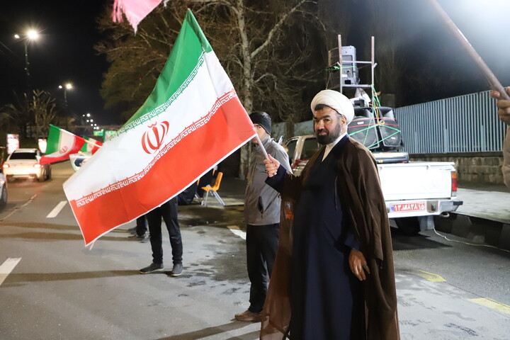 تصاویر/ برپایی موکب «قائد امت» توسط طلاب و اساتید مدرسه علمیه حضرت ولیعصر(عج)تبریز