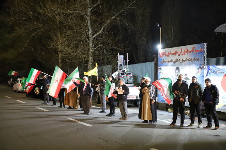 تصاویر/ برپایی موکب «قائد امت» توسط طلاب و اساتید مدرسه علمیه حضرت ولیعصر(عج)تبریز