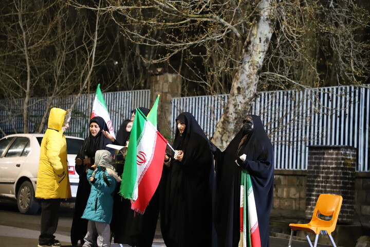 تصاویر/ برپایی موکب «قائد امت» توسط طلاب و اساتید مدرسه علمیه حضرت ولیعصر(عج)تبریز