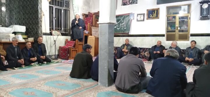 تصاویر/ فعالیت جهاد تبیین و تبلیغ اساتید مدرسه علمیه تکاب