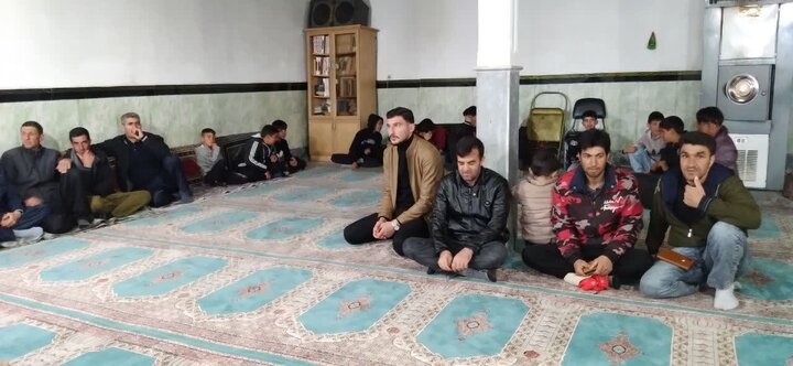 تصاویر/ فعالیت جهاد تبیین و تبلیغ اساتید مدرسه علمیه تکاب